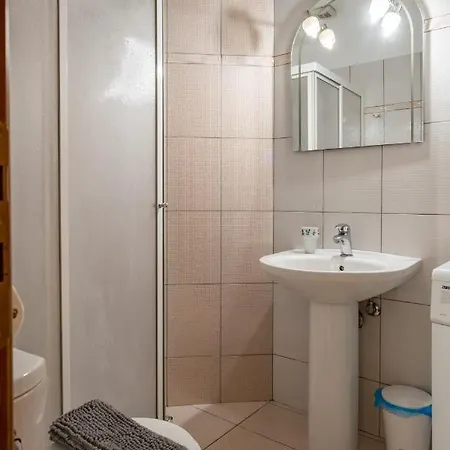 Flat In Excellent Location With Private Parking Apartment Athen